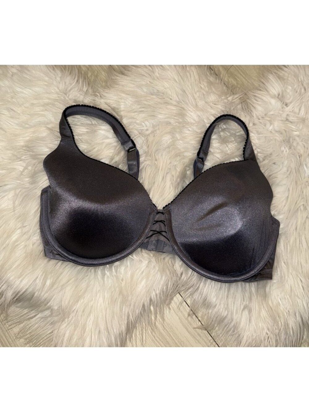 Olga 35161 Pretty Smooth Underwire Lined Full Coverage Bra Womens 40C Gray
